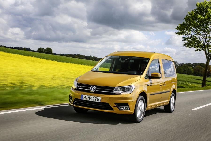  Volkswagen Caddy Trendline BlueMotion 2015 года  (фото 2 из 23)